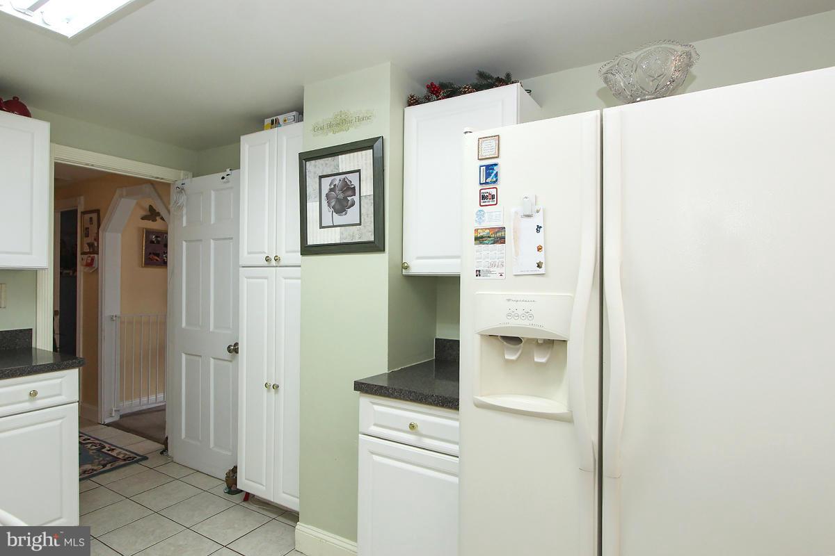 1231 East Randolph Road Silver Spring, MD 20904 - Photo 12 of 26 Kitchen