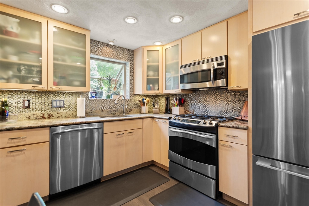 10 Katy Circle Randolph, MA 02368 - Photo 11 of 40