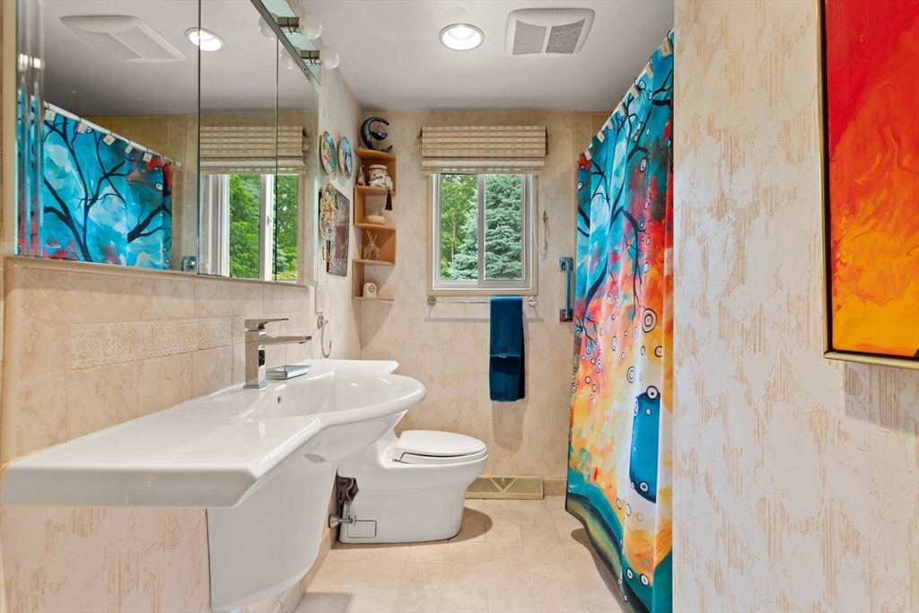 10 Katy Circle Randolph, MA 02368 - Photo 20 of 40