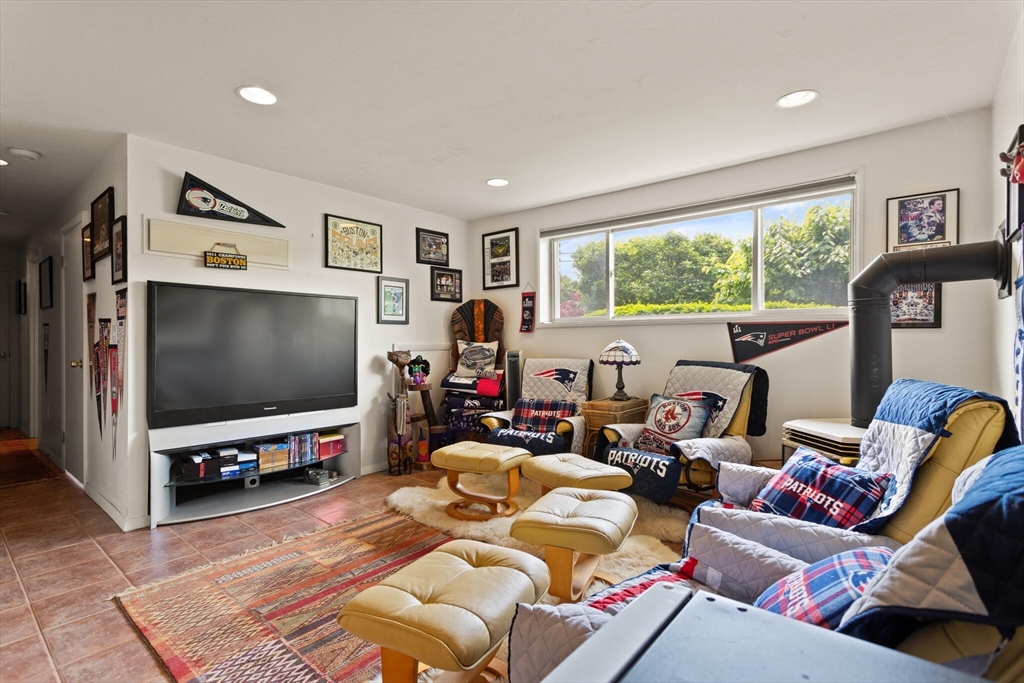 10 Katy Circle Randolph, MA 02368 - Photo 22 of 40