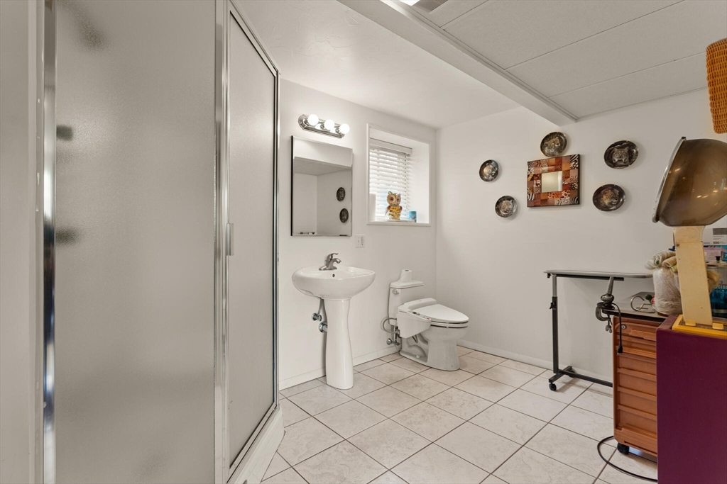 10 Katy Circle Randolph, MA 02368 - Photo 23 of 40