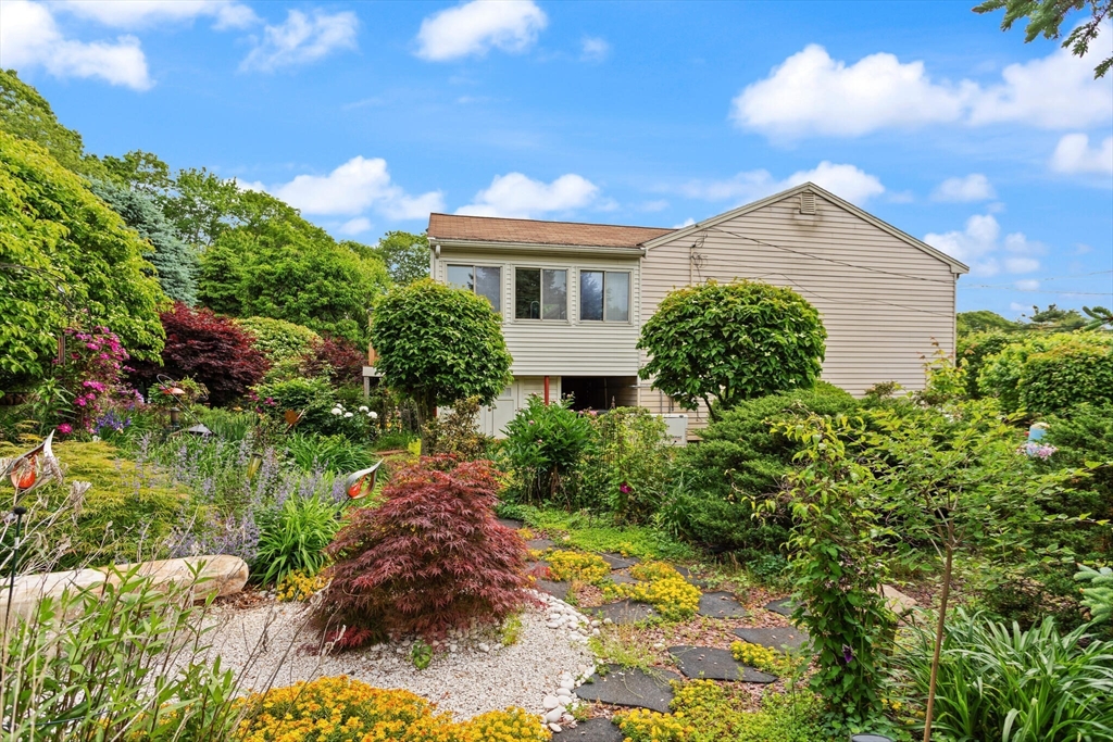 10 Katy Circle Randolph, MA 02368 - Photo 28 of 40