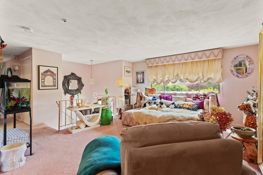 10 Katy Circle Randolph, MA 02368 - Photo 4 of 40