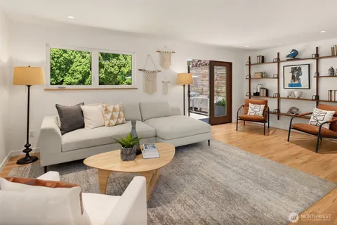 $1,988,800 | 3532 Northwest 67th Street, Seattle, WA 98117