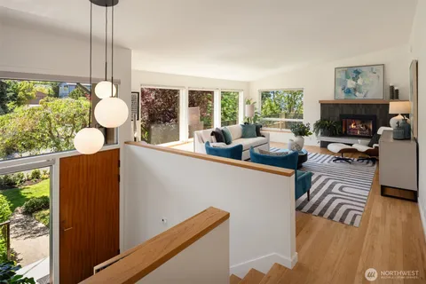 $1,988,800 | 3532 Northwest 67th Street, Seattle, WA 98117