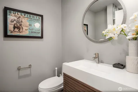 $1,988,800 | 3532 Northwest 67th Street, Seattle, WA 98117