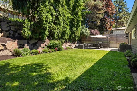 $1,988,800 | 3532 Northwest 67th Street, Seattle, WA 98117