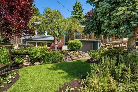 $1,988,800 | 3532 Northwest 67th Street, Seattle, WA 98117