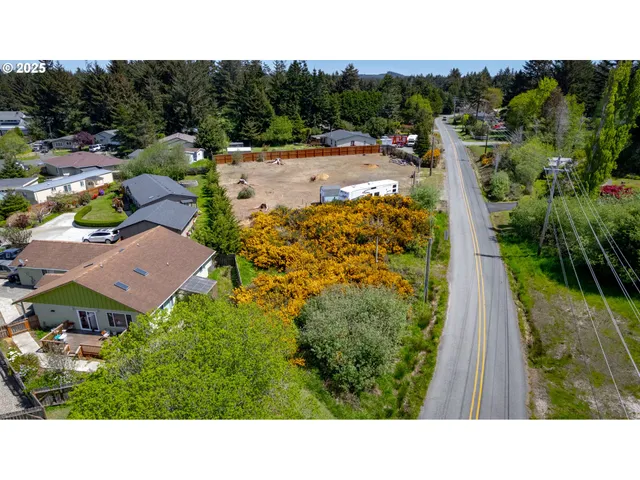 a picture of city view