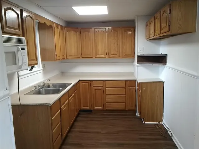 $1,200 | 3525 Dutch Ridge Road, Beaver, PA 15009