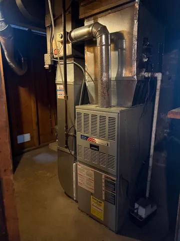 $174,900 | 9134 South Paxton Avenue, Chicago, IL 60617