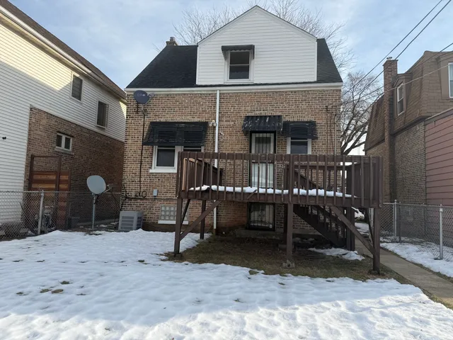 $174,900 | 9134 South Paxton Avenue, Chicago, IL 60617