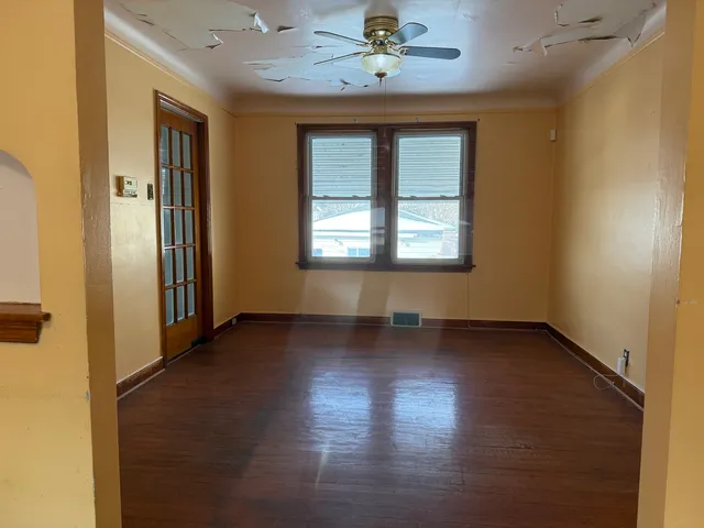 $174,900 | 9134 South Paxton Avenue, Chicago, IL 60617