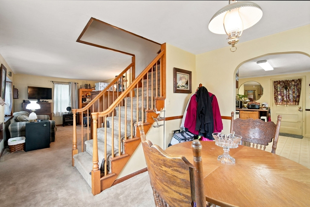 1258 Liberty Street Springfield, MA 01104 - Photo 7 of 32