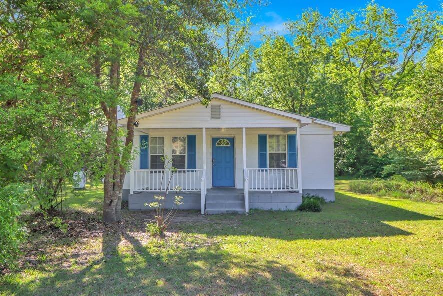 130 Lees Drive Reevesville, SC 29471 - Photo 4 of 27 130 Lees Dr