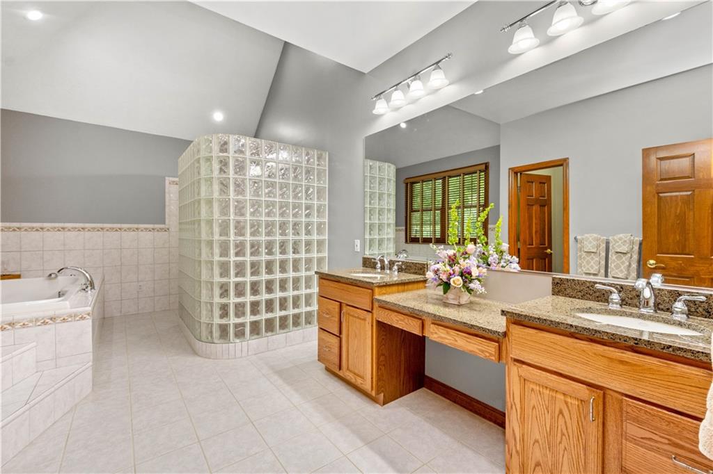 3655 Sandy Hill Road Gibsonia, PA 15044 - Photo 14 of 25 Gallery Image 14