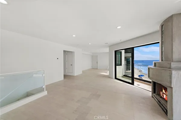 $40,000 | 715 Ocean Front, Laguna Beach, CA 92651