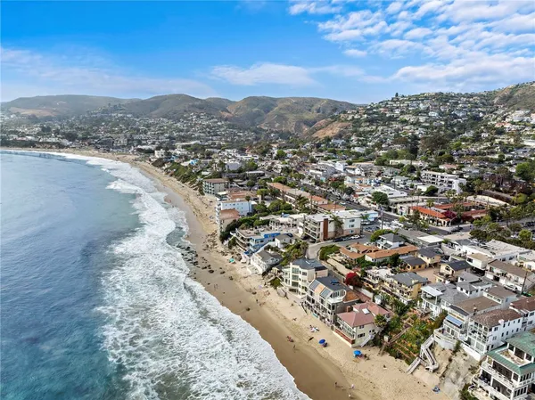 $40,000 | 715 Ocean Front, Laguna Beach, CA 92651