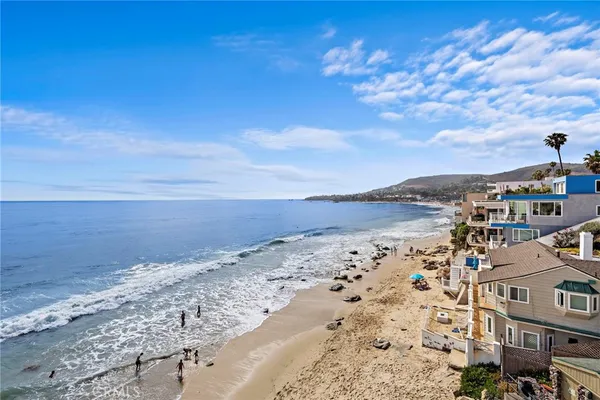 $40,000 | 715 Ocean Front, Laguna Beach, CA 92651