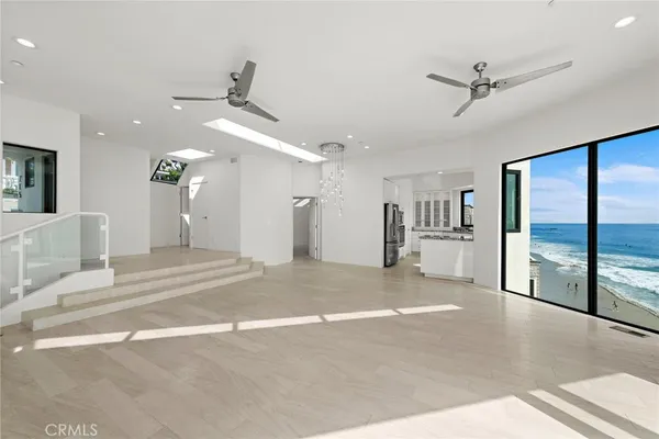 $40,000 | 715 Ocean Front, Laguna Beach, CA 92651