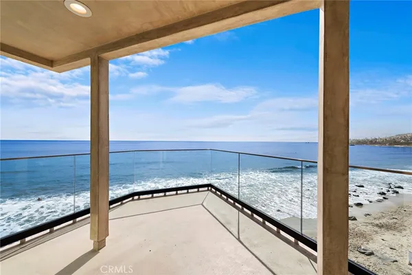 $40,000 | 715 Ocean Front, Laguna Beach, CA 92651