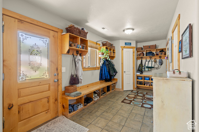 135 Cove Drive Elk Ridge, UT 84651 - Photo 17 of 45 Access to Pool