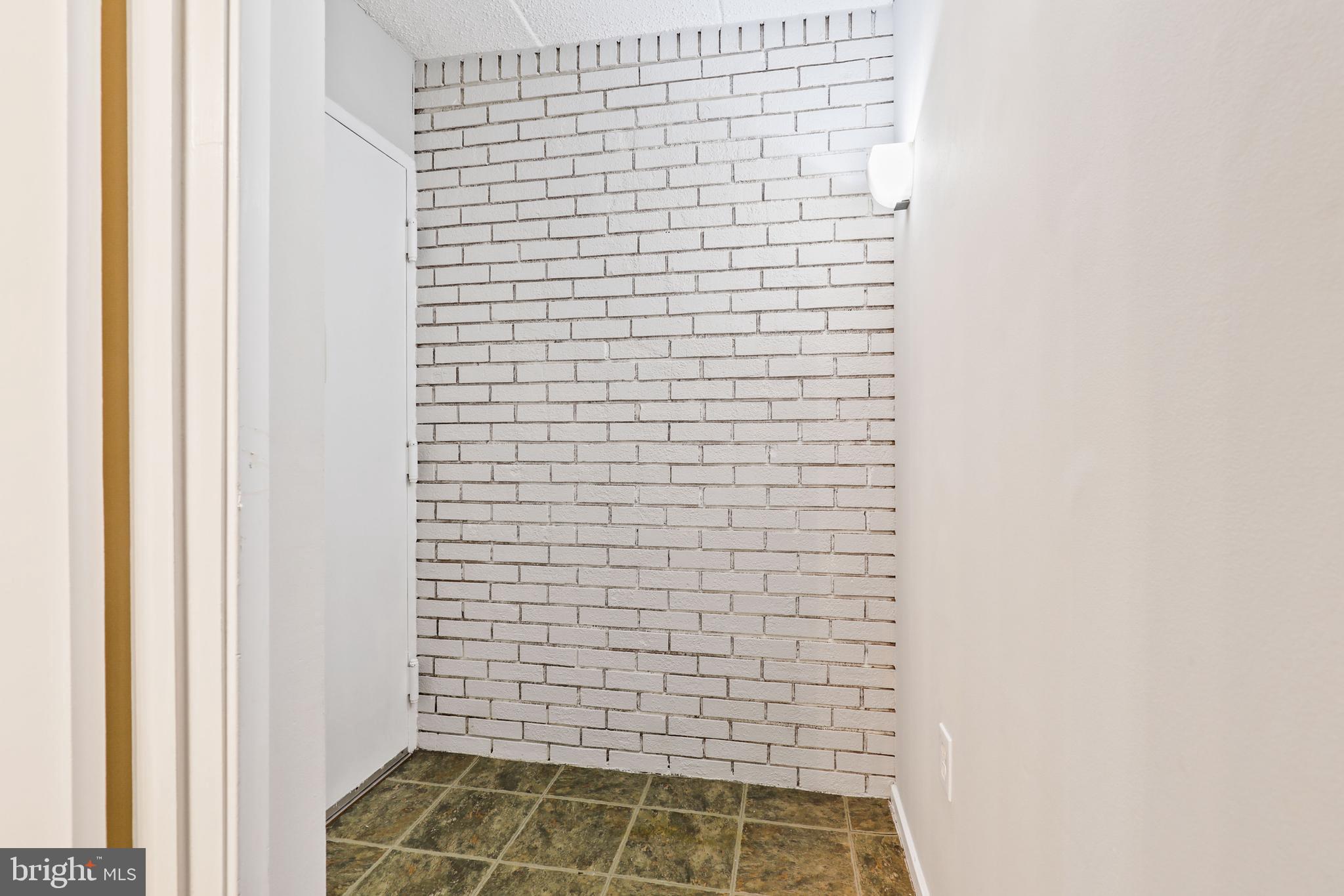 5665 Harpers Farm Road Columbia, MD 21044 - Photo 3 of 29
