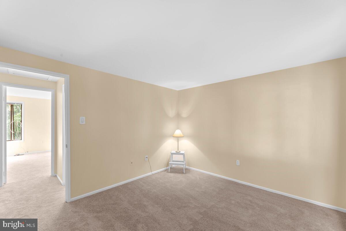 10749 Lester Street Silver Spring, MD 20902 - Photo 26 of 38