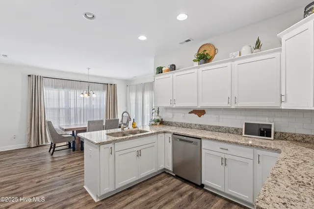 $475,000 | 419 Nantucket Trail, Sneads Ferry, NC 28460