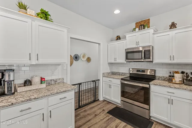 $475,000 | 419 Nantucket Trail, Sneads Ferry, NC 28460