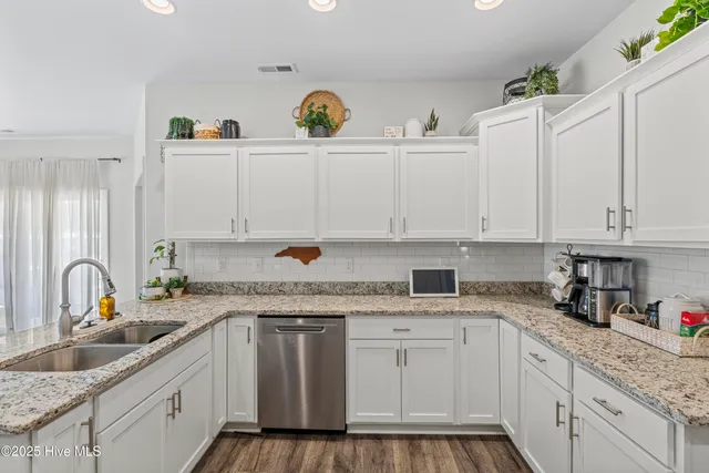 $475,000 | 419 Nantucket Trail, Sneads Ferry, NC 28460