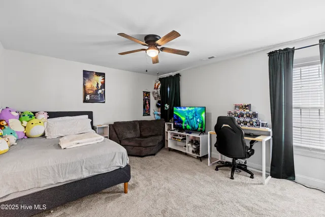 $475,000 | 419 Nantucket Trail, Sneads Ferry, NC 28460