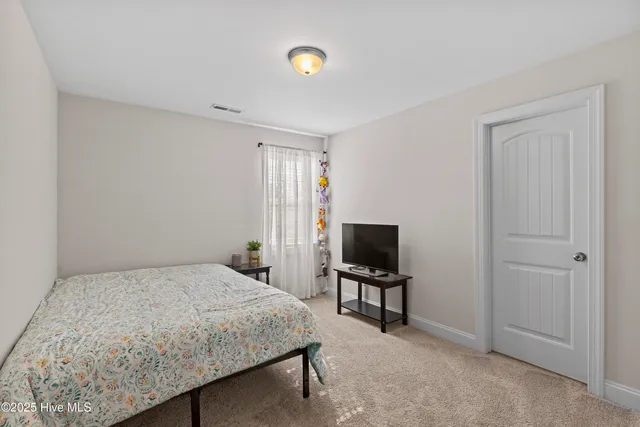 $475,000 | 419 Nantucket Trail, Sneads Ferry, NC 28460