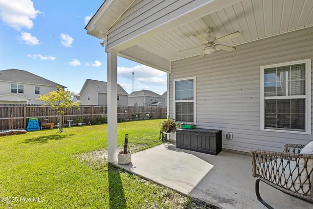 $475,000 | 419 Nantucket Trail, Sneads Ferry, NC 28460