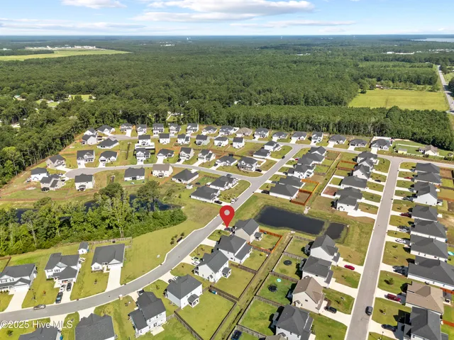 $475,000 | 419 Nantucket Trail, Sneads Ferry, NC 28460