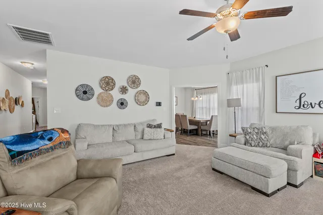 $475,000 | 419 Nantucket Trail, Sneads Ferry, NC 28460