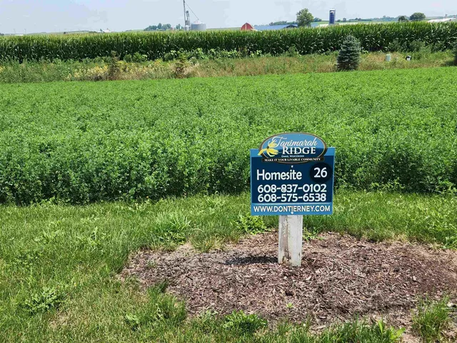 $99,000 | 835 Capitol Drive, Dane, WI 53529