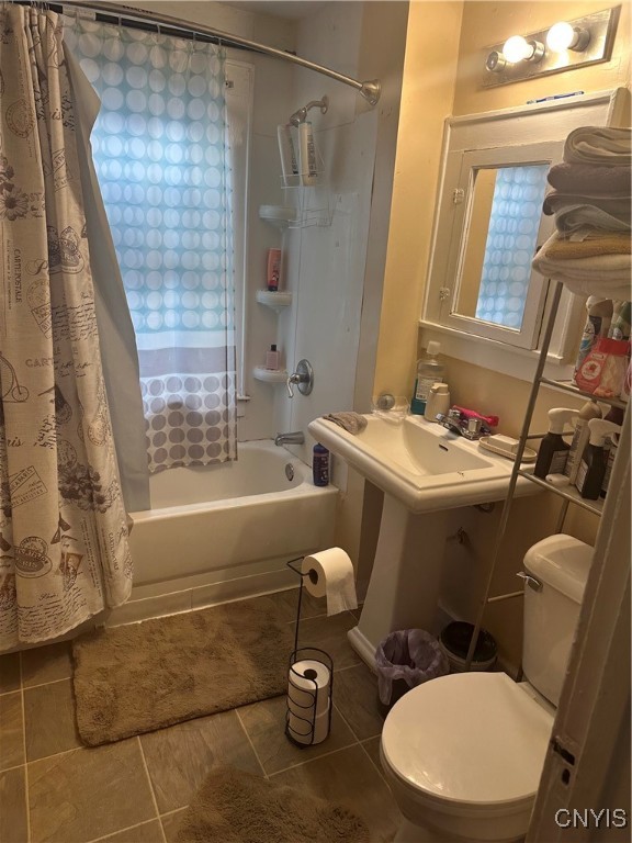 337-39 Warner Avenue, Unit 39 Syracuse, NY 13205 - Photo 7 of 9 Downstairs Unit Bathroom