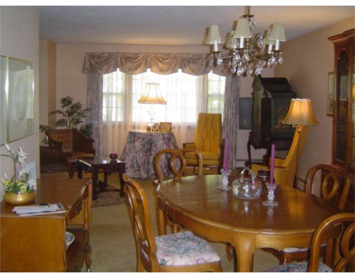 3 Brian Road Franklin, MA 02038 - Photo 4 of 7 Gallery Image 4