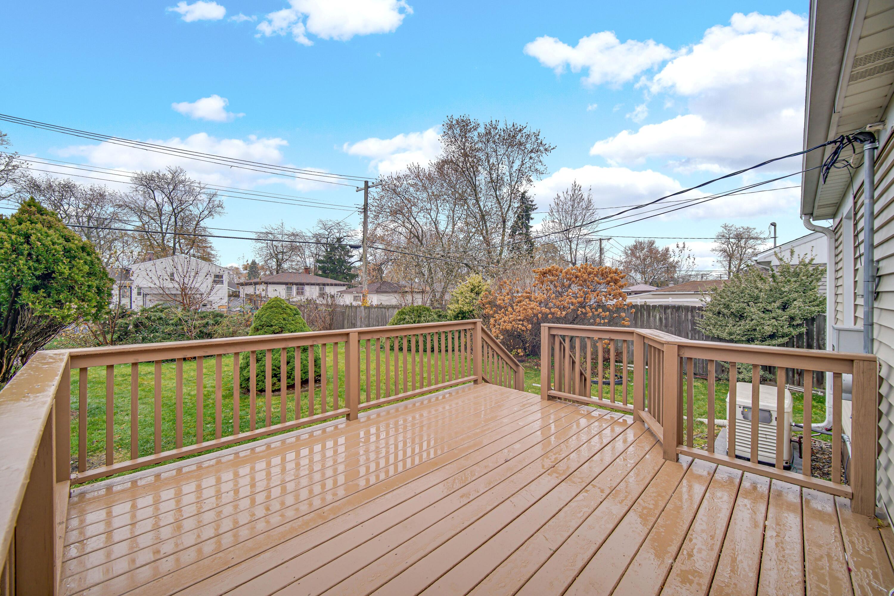 3302 Eder Street Highland, IN 46322 - Photo 17 of 19 a view of balcony with wooden floor and city view