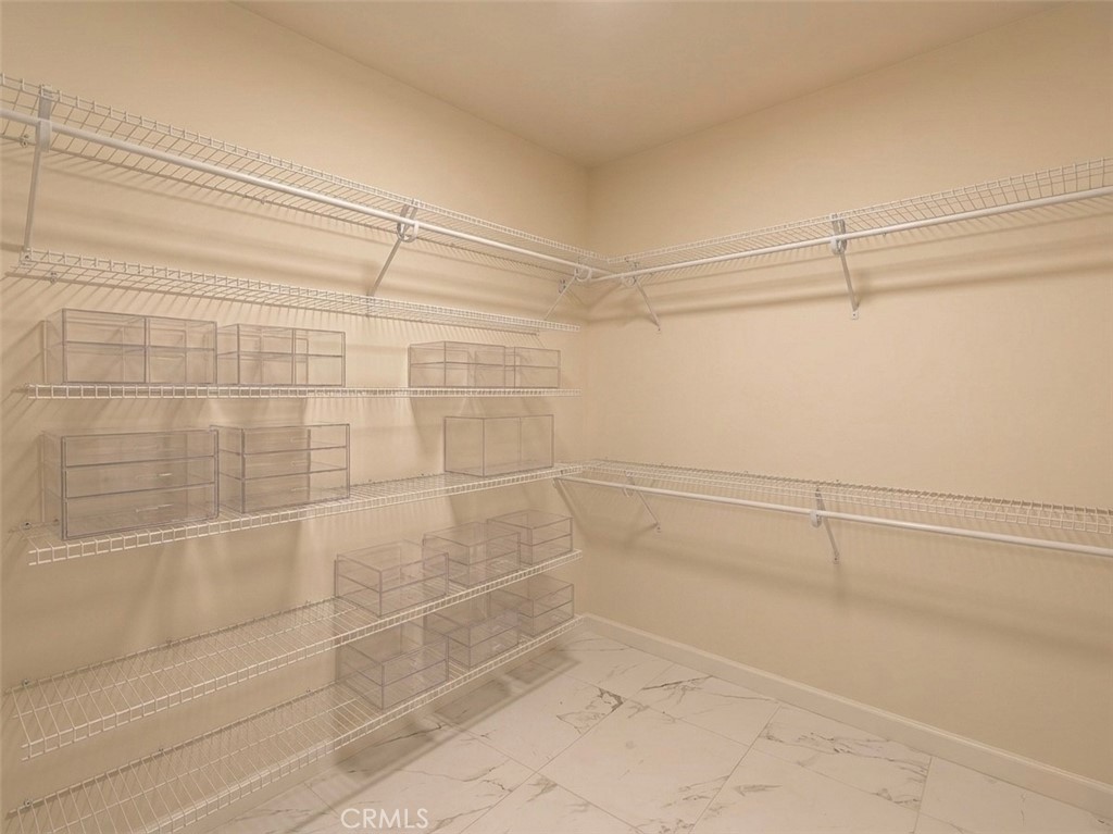 39850 Kapalua Way Temecula, CA 92592 - Photo 22 of 35 a bathroom with a shower