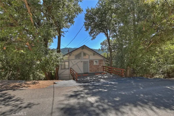 $474,000 | 688 Arth Drive, Crestline, CA 92325