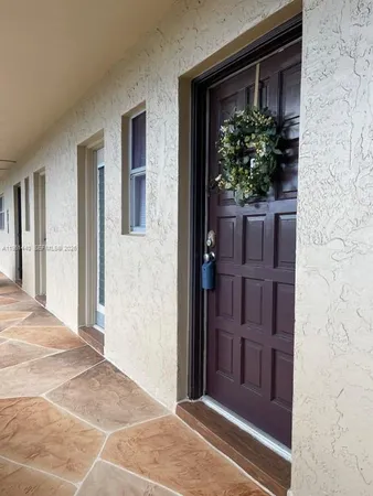 $2,100 | 6101 North Falls Cir Drive, Unit 302, Lauderhill, FL 33319
