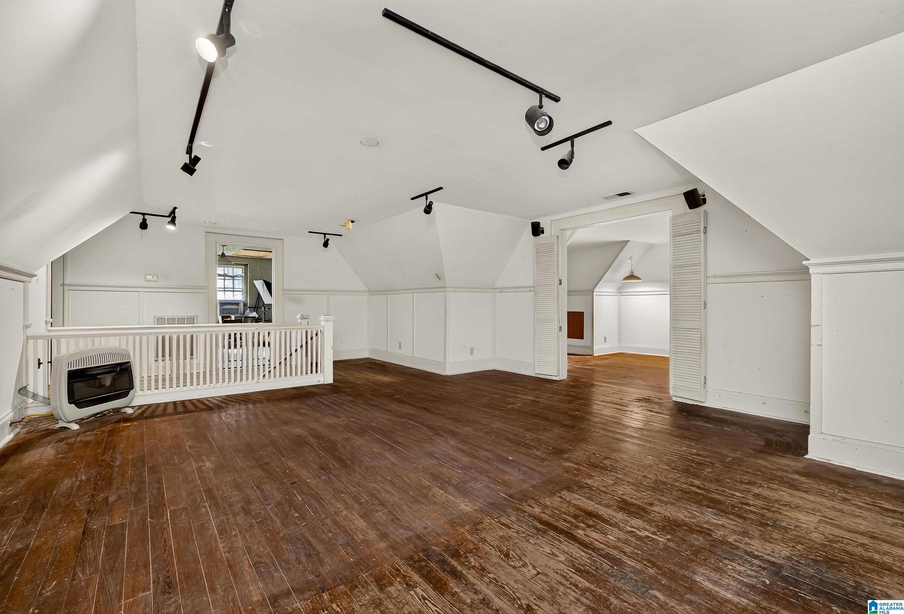 1453 Shades Crest Road Hoover, AL 35226 - Photo 70 of 91 Gallery Image 70