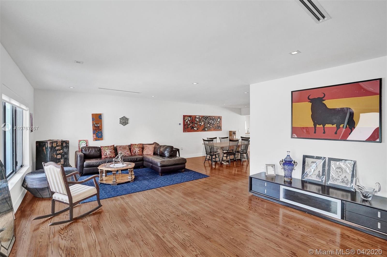 555 Southwest 27th Road Miami, FL 33129 - Photo 13 of 36