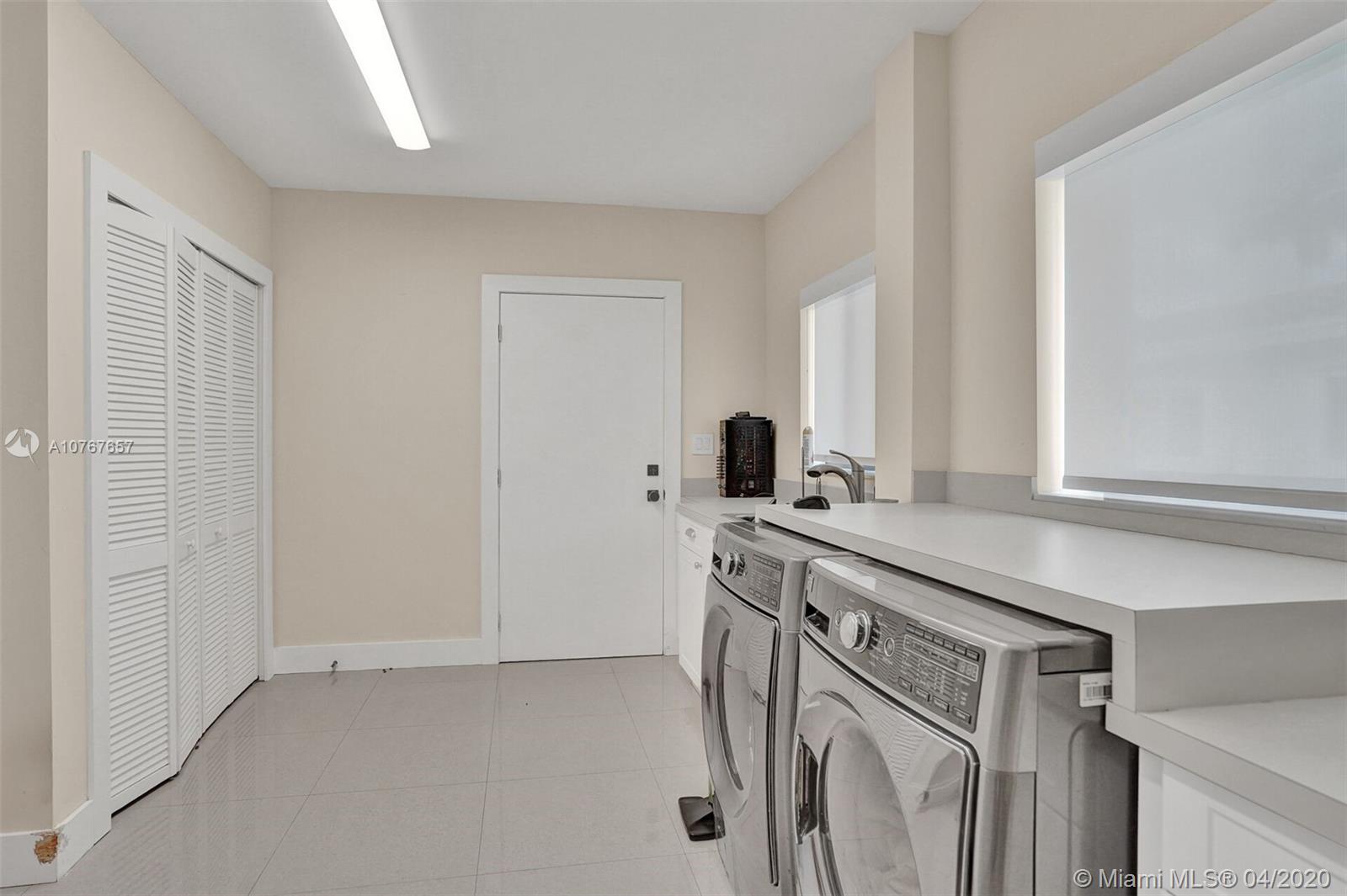 555 Southwest 27th Road Miami, FL 33129 - Photo 25 of 36