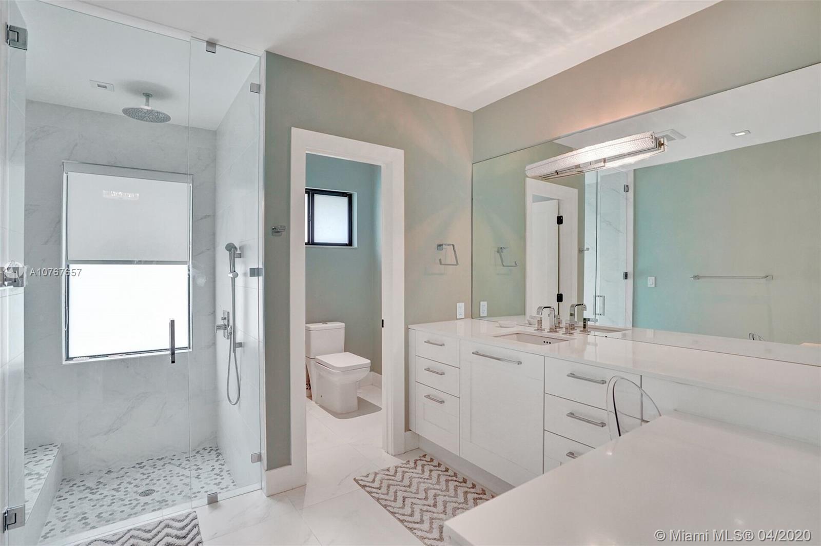 555 Southwest 27th Road Miami, FL 33129 - Photo 31 of 36