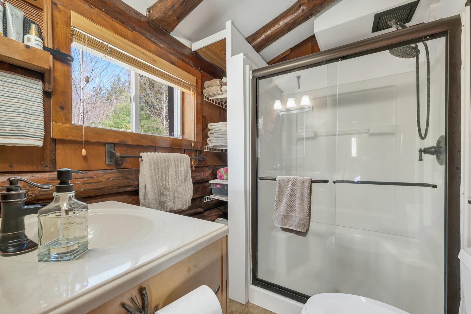 133 Thunder Road Franklin, NH 03235 - Photo 37 of 60 Gallery Image 37