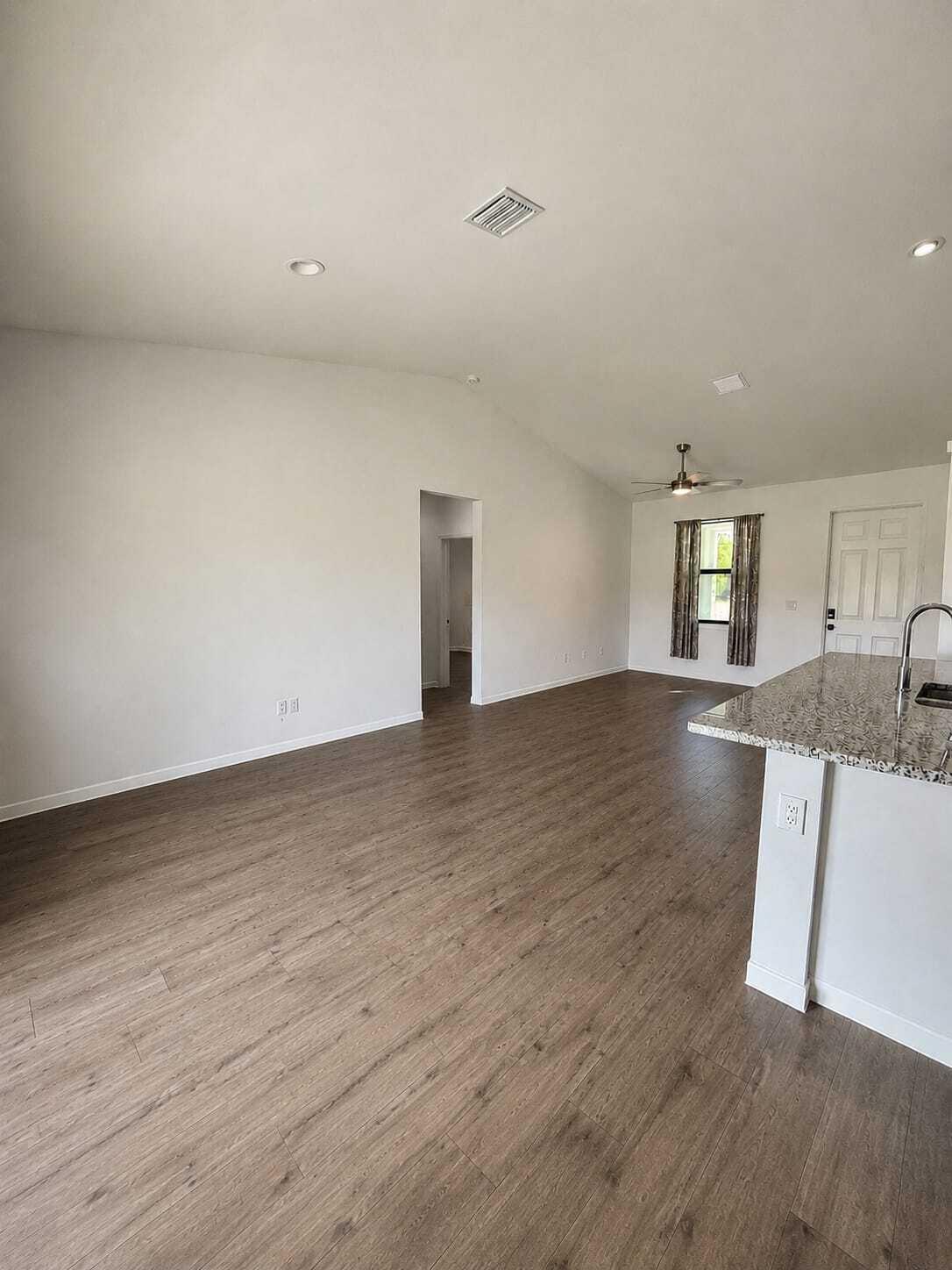 1224 Jupiter Loop LaBelle, FL 33935 - Photo 7 of 14 Living Room