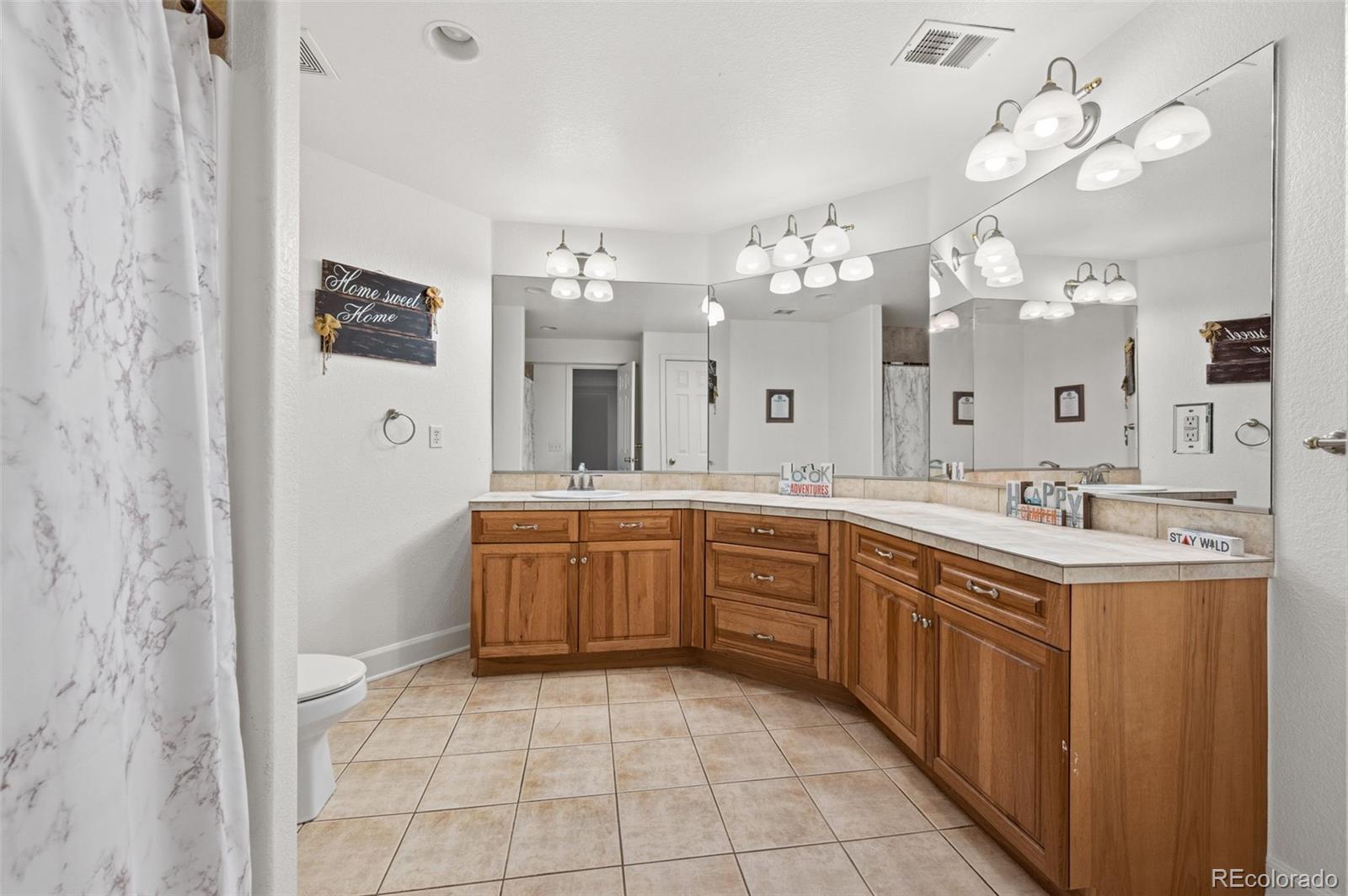 45554 Rampart Road Parker, CO 80138 - Photo 19 of 41